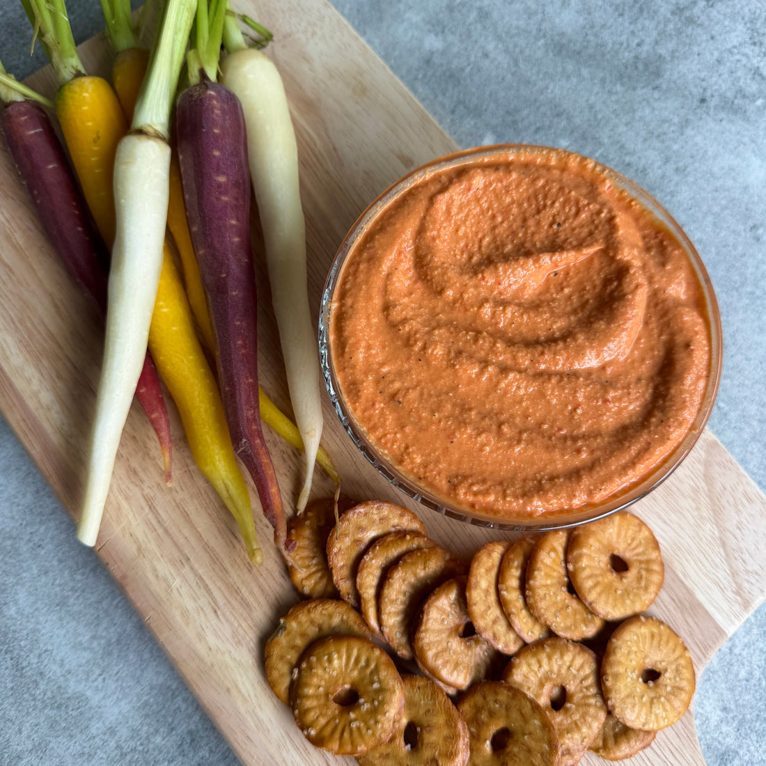 Roasted red pepper hummus